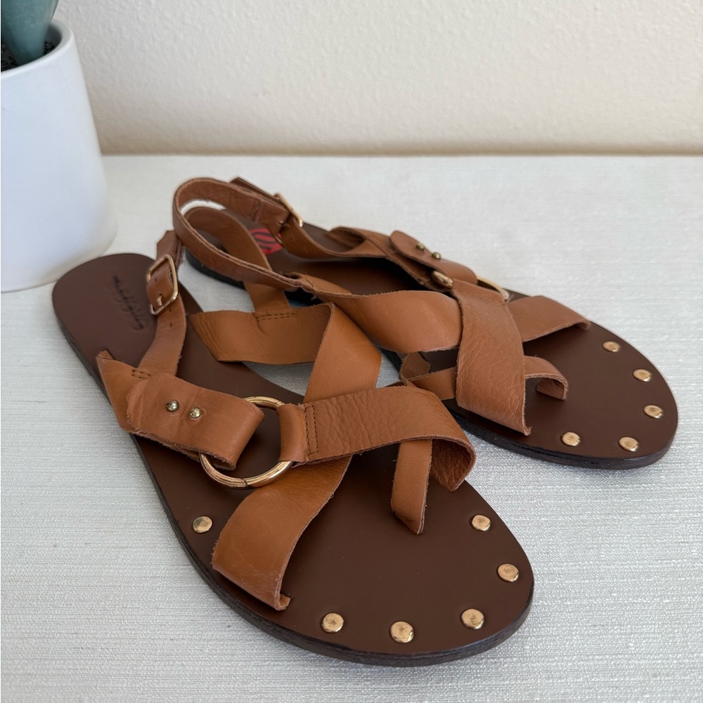 New Inuovo Tan Leather Strap Sandals with Gold Studs